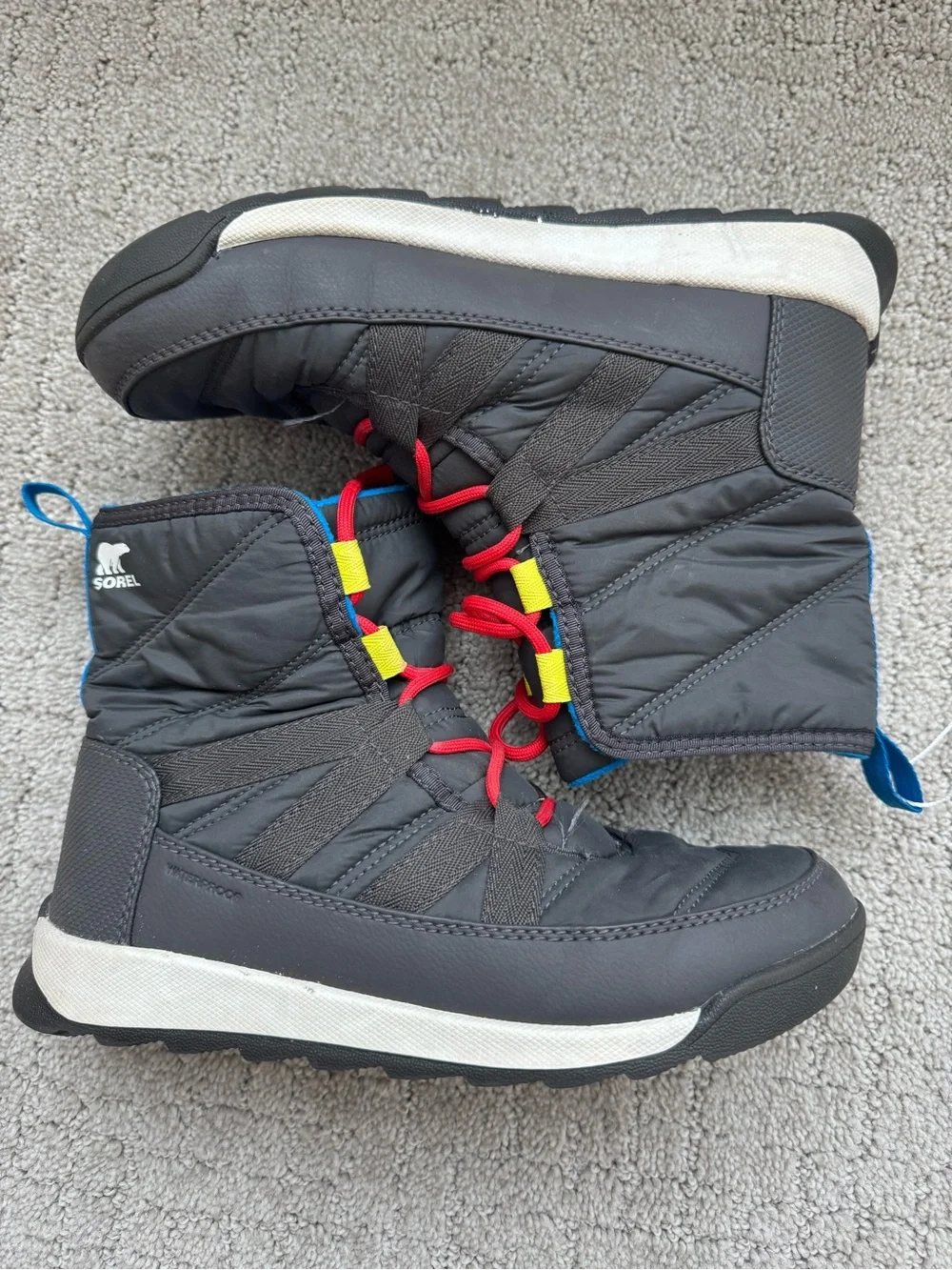 Sorel kids snow